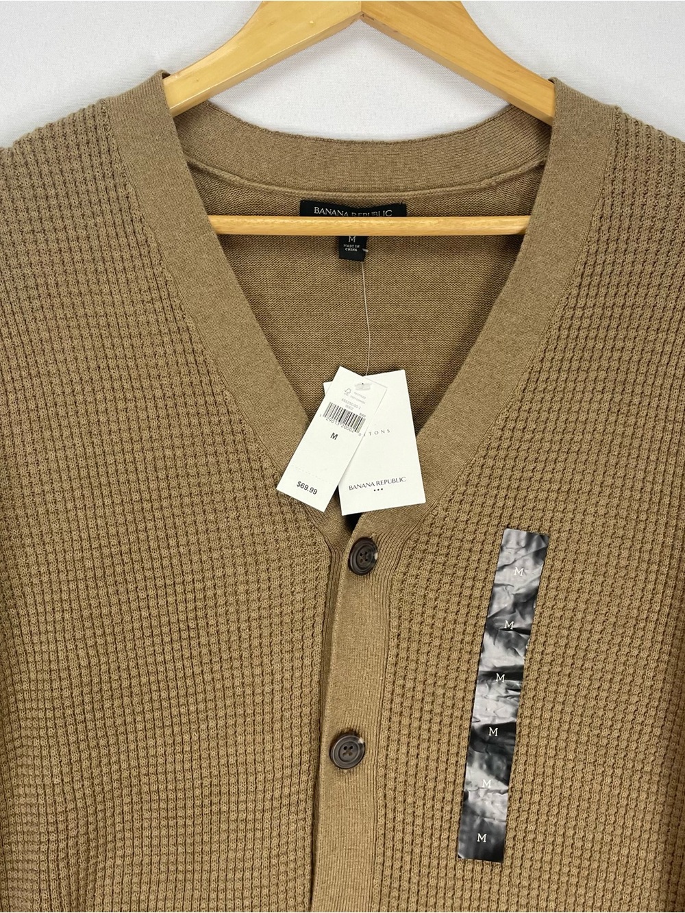 Banana Republic Cardigan Sweater Men’s Medium Tan Brown Waffle Knit V-Neck NWT